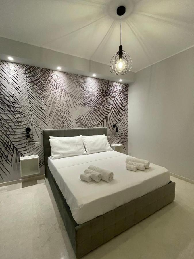Suite 55 In Centro Trani Bagian luar foto