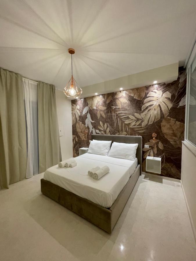 Suite 55 In Centro Trani Bagian luar foto