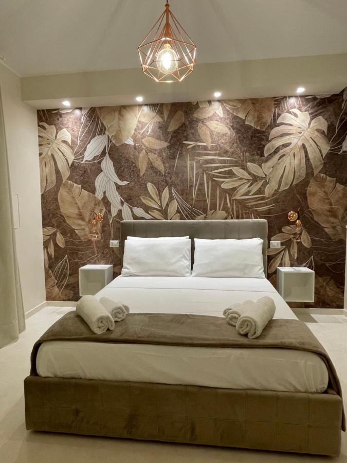 Suite 55 In Centro Trani Bagian luar foto