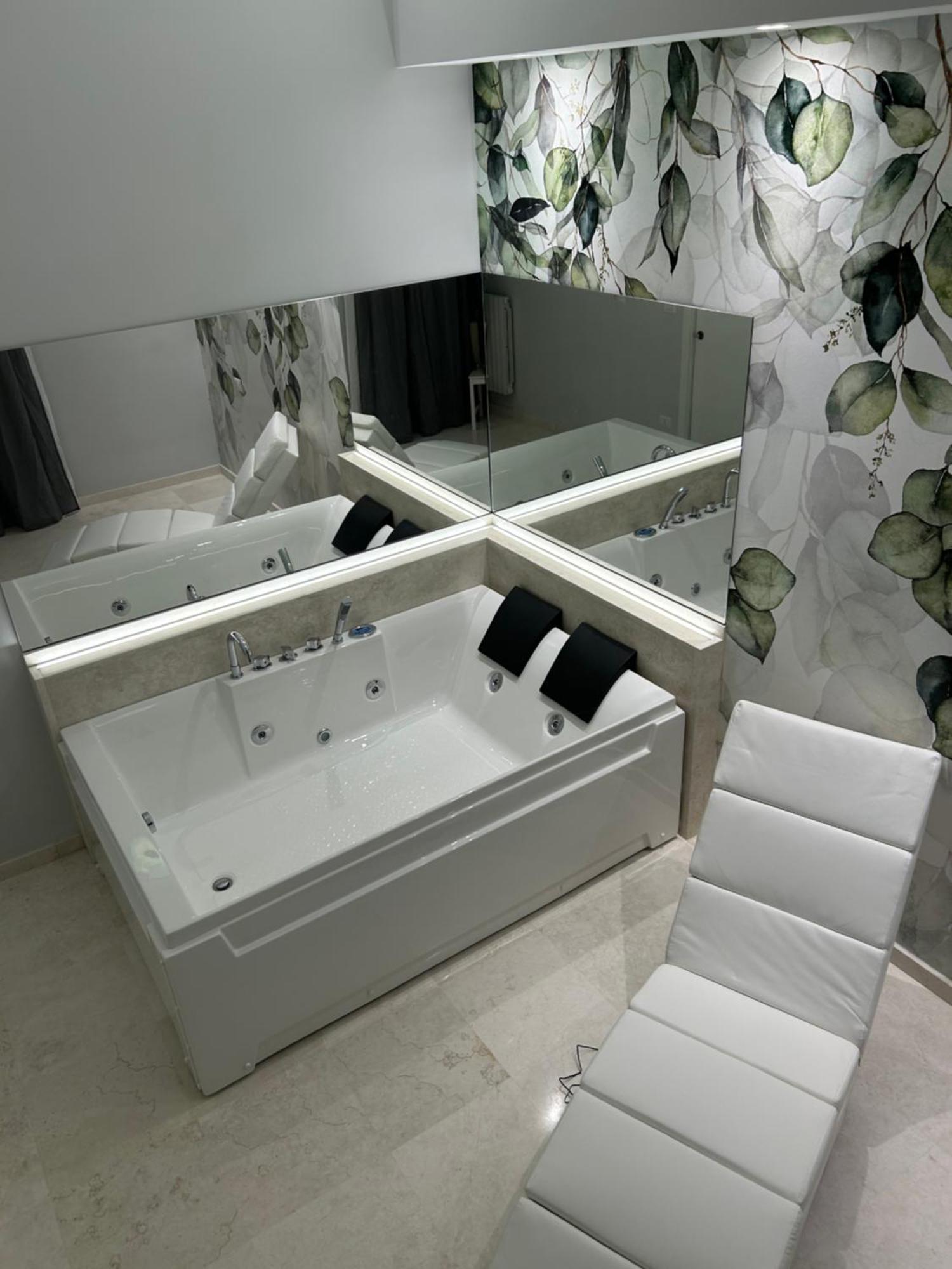 Suite 55 In Centro Trani Bagian luar foto
